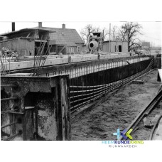 Foto 21. Brug in aanbouw